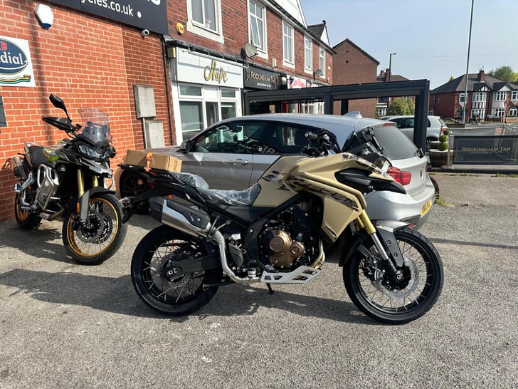 Voge DS 625X