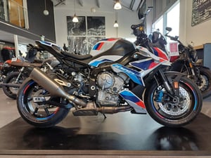 BMW M 1000 R