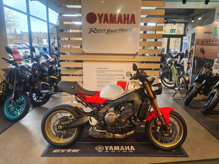 Yamaha XSR900 890 ABS