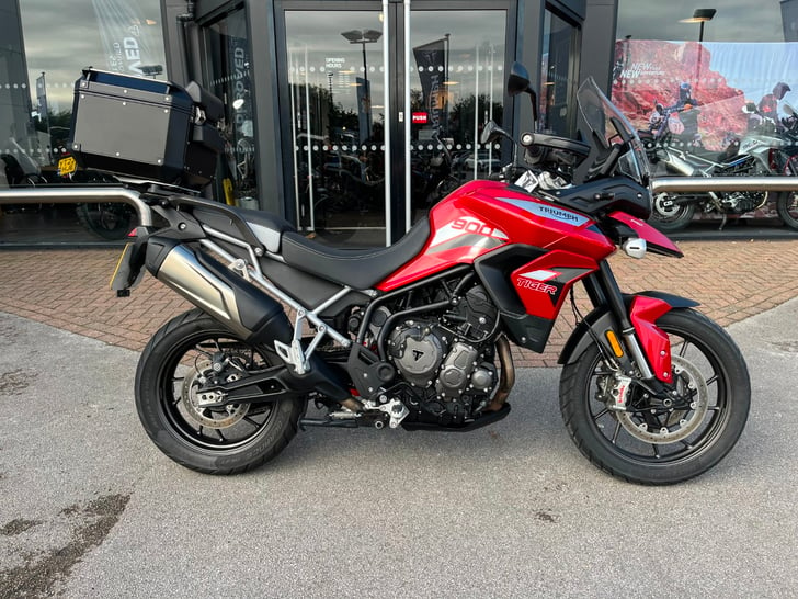 TRIUMPH TIGER 900 GT PRO