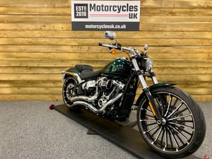 Used Harley-Davidson SOFTAIL BREAKOUT 117 SOFTAIL BREAKOUT 117 for sale in Swindon | Image 2