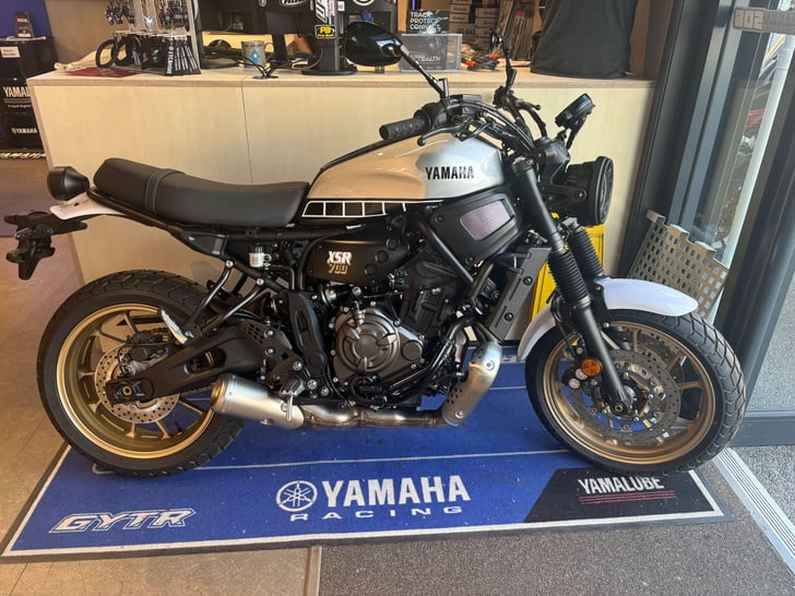 Yamaha XSR700