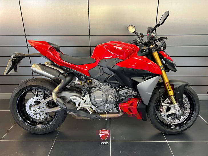 Ducati STREETFIGHTER V2 S