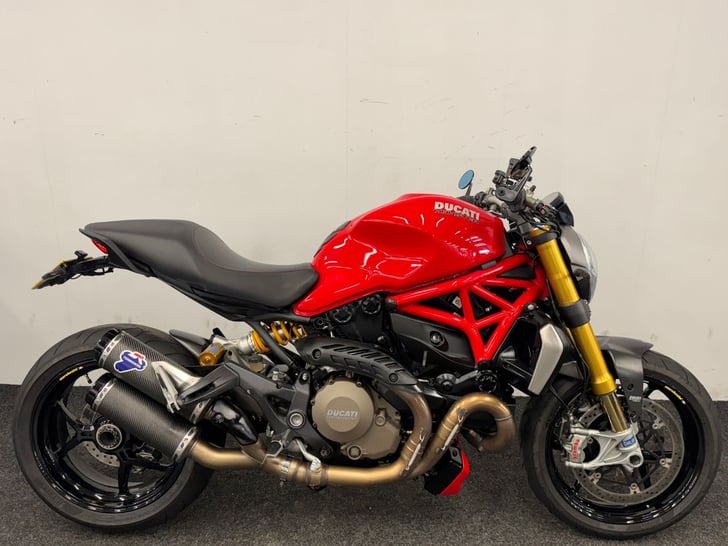 Ducati MONSTER 1200 S