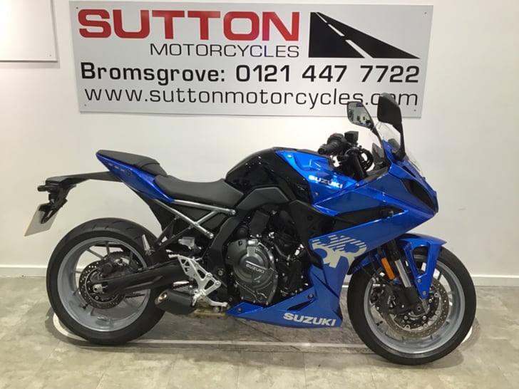 Suzuki GSX-8R