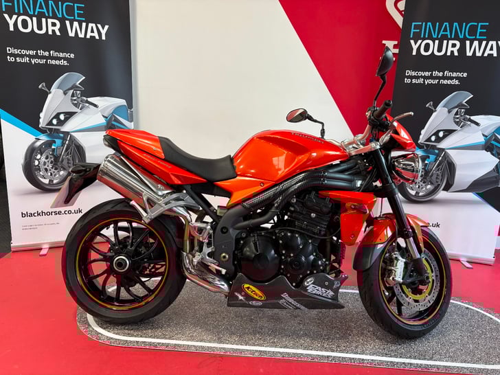 Triumph SPEED TRIPLE 1050