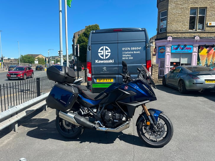 Honda NT1100 DCT Electronic Suspension