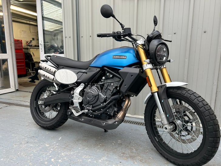 Fantic SCRAMBLER 700