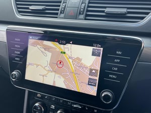 Used Skoda SUPERB SUPERB 2.0 TDI SE L DSG EURO 6 (S/S) 5DR for sale in Chesterfield | Image 2