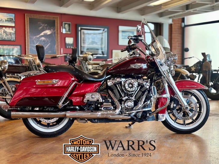 HARLEY-DAVIDSON TOURING FLHR ROAD KING