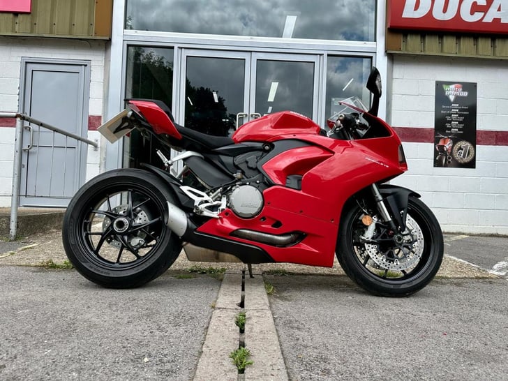 Ducati PANIGALE V2