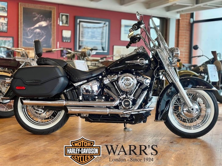 Harley-Davidson SOFTAIL FLHC HERITAGE CLASSIC