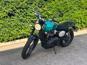 Used Triumph SCRAMBLER 900 SCRAMBLER 900 for sale in Stoke On Trent | Image 2