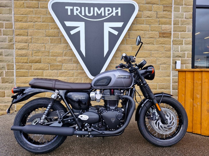 Triumph BONNEVILLE T120 BLACK