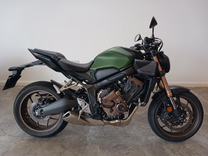 HONDA CB650R E-Clutch