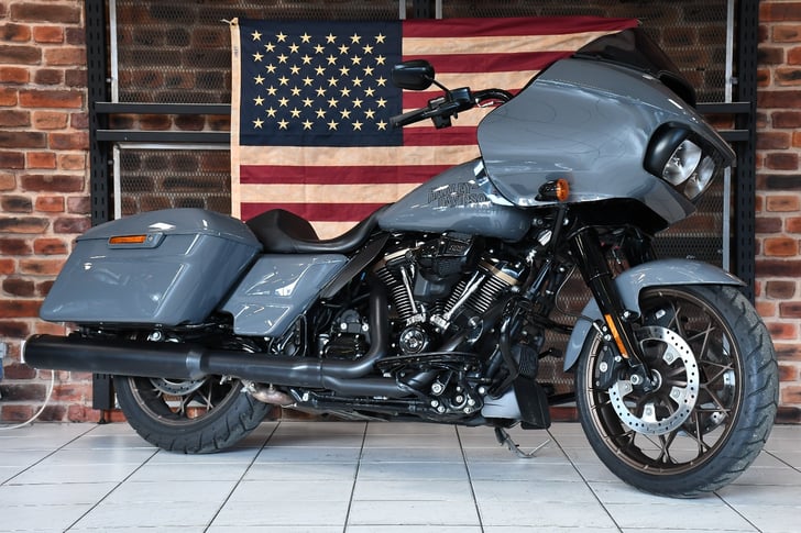 Harley-Davidson FLTRXST ROAD GLIDE ST 