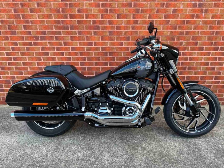 Harley-Davidson SPORT GLIDE 1745 24 
