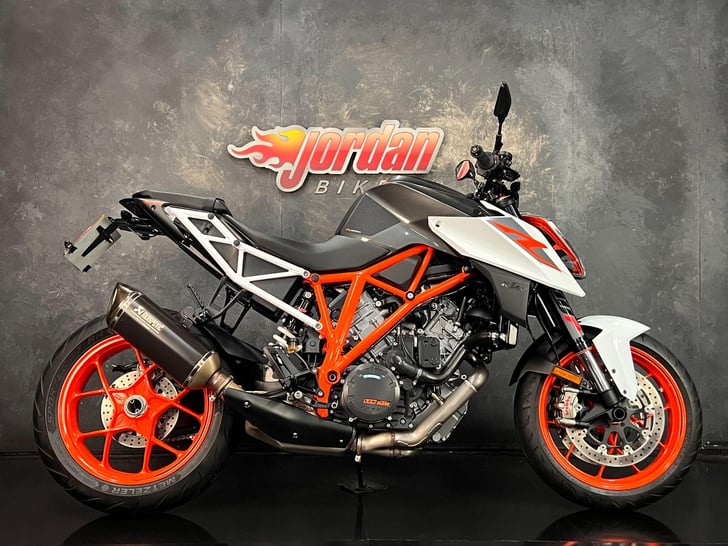 KTM 1290 SUPER DUKE R 1290
