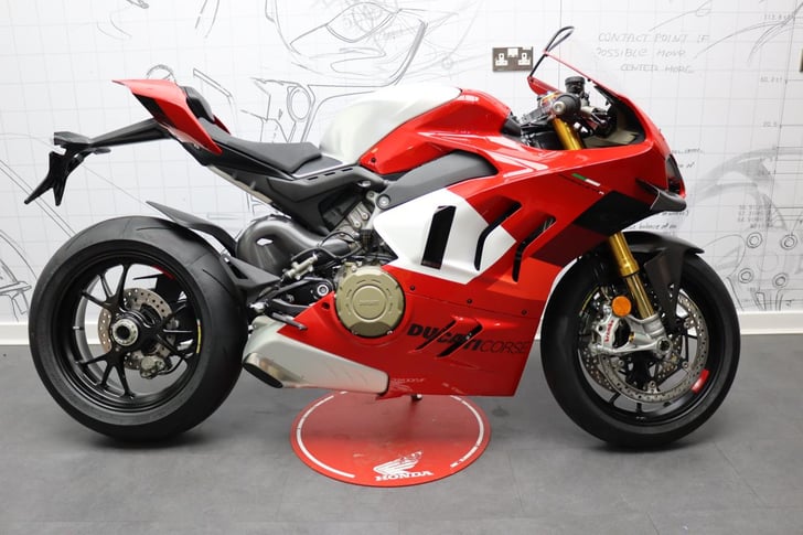 Ducati PANIGALE V4 R