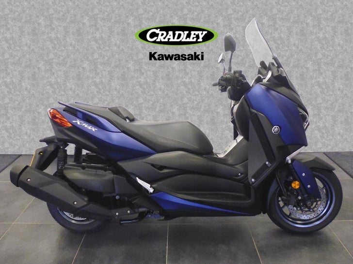 Yamaha XMAX 400