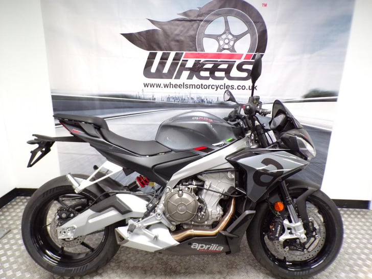 Aprilia TUONO 660