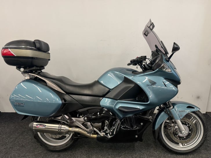 Honda NT700V DEAUVILLE