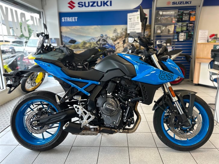 Suzuki GSX-8S