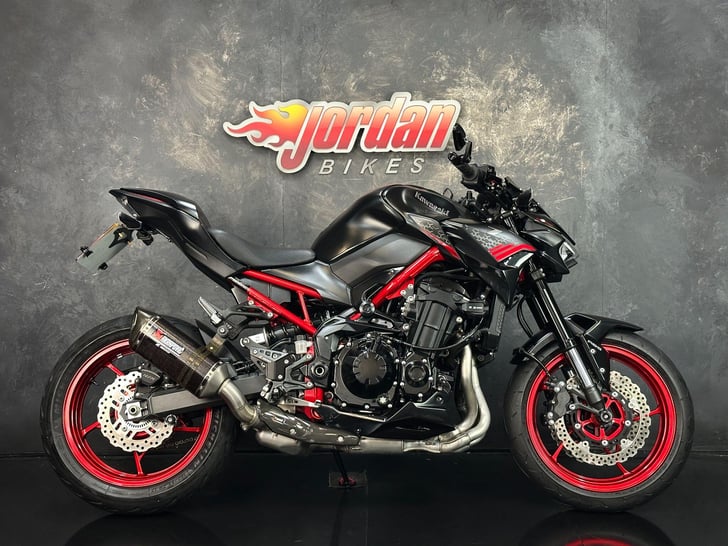 Kawasaki Z900 900 SUPERNAKED