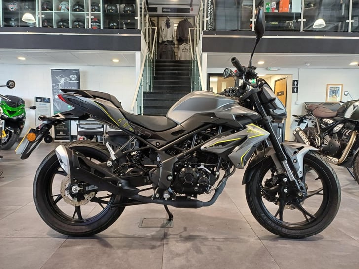 Benelli BN 125