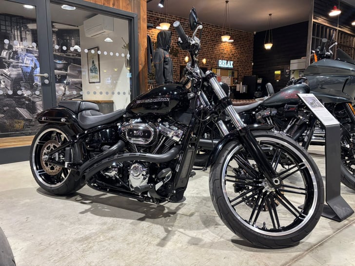 Harley-Davidson SOFTAIL FXBRS BREAKOUT 114