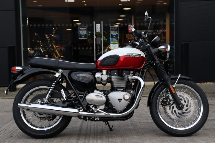 Triumph BONNEVILLE T120