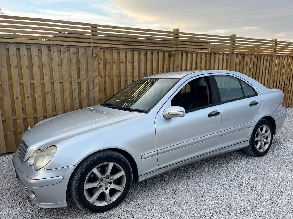 Used Mercedes-Benz C CLASS C CLASS 2.1 C200 CDI CLASSIC SE 4DR for sale in Chesterfield