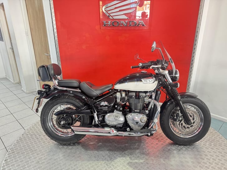 Triumph SPEEDMASTER 1200