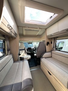 Used Elddis AUTOQUEST 194 AUTOQUEST 194 for sale in Wythall | Image 2