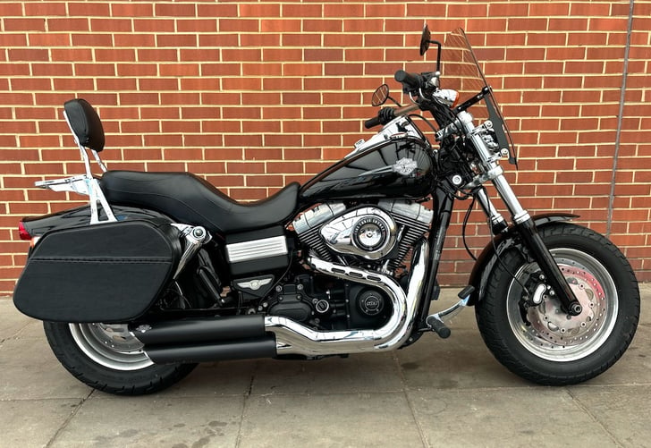 HARLEY-DAVIDSON DYNA FXDF FAT BOB