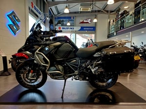 BMW R 1250 GS ADVENTURE TRIPLE BLACK
