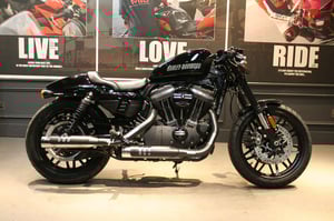 Used Harley-Davidson SPORTSTER SPORTSTER 1200 XL1200CX ROADSTER for sale in Watford | Image 2