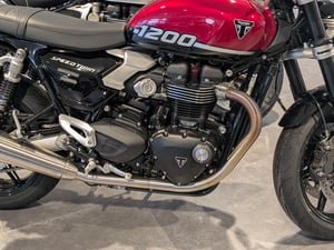 Used Triumph SPEED TWIN 1200 SPEED TWIN 1200 for sale in Stoke On Trent | Image 2