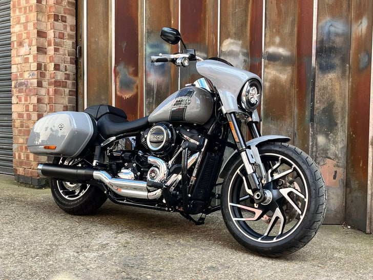 Harley-Davidson SOFTAIL 1745 FLSB SPORT GLIDE