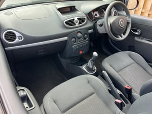 Used Renault CLIO CLIO 1.2 I-MUSIC EURO 5 3DR for sale in Chesterfield | Image 2