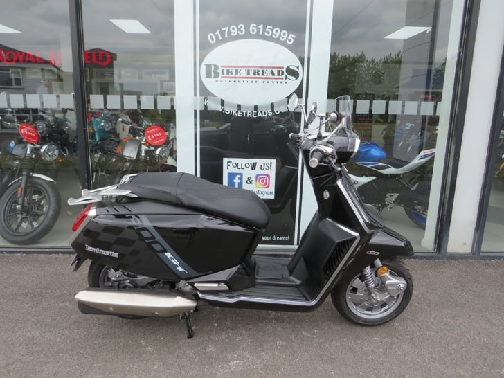 Lambretta X300