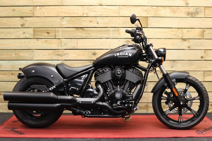 Indian Motorcycle CHIEF DARK HORSE