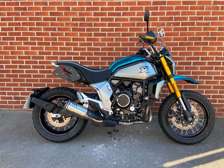 Cfmoto 700 CL-X ADV 