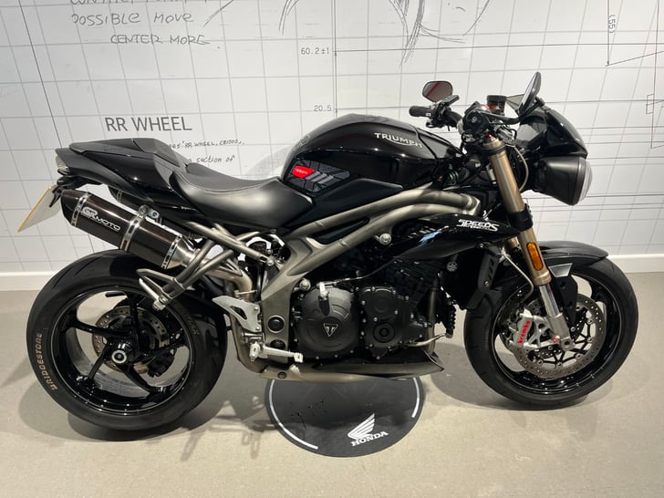 Triumph SPEED TRIPLE 1050 S