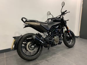 Used Husqvarna SVARTPILEN 125 SVARTPILEN 125 for sale in Gateshead  | Image 3