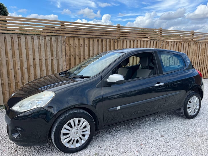 Renault CLIO for sale in Chesterfield