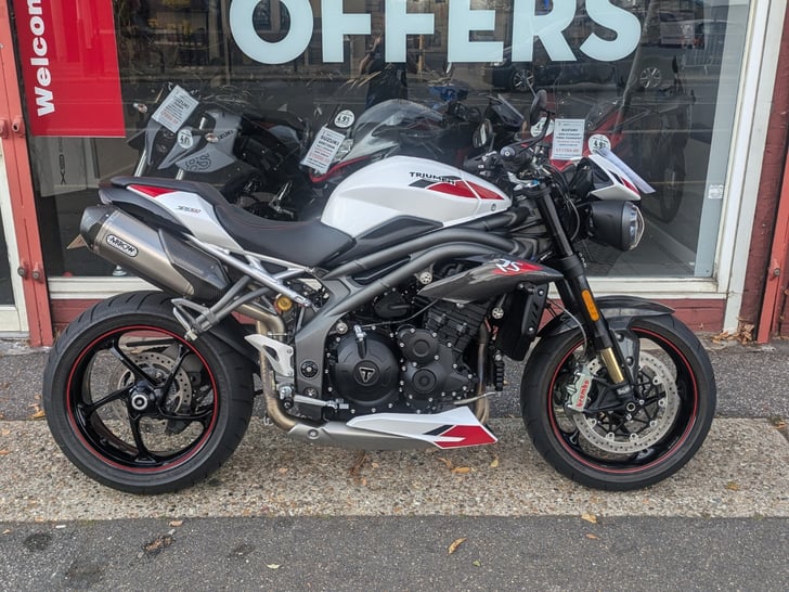 Triumph SPEED TRIPLE 1050 RS