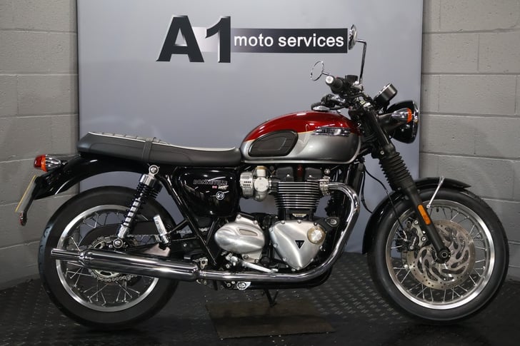 TRIUMPH BONNEVILLE T120