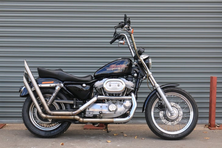 Harley-Davidson SPORTSTER 883