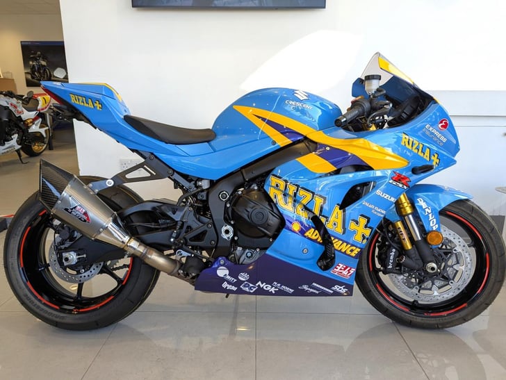 Suzuki GSXR1000RAM1